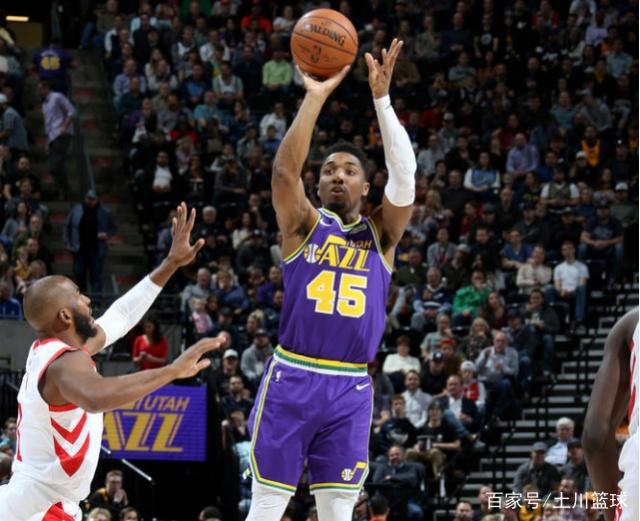 爵士横扫火箭,戈贝尔带队取胜 爵士横扫火箭,戈贝尔带队取胜