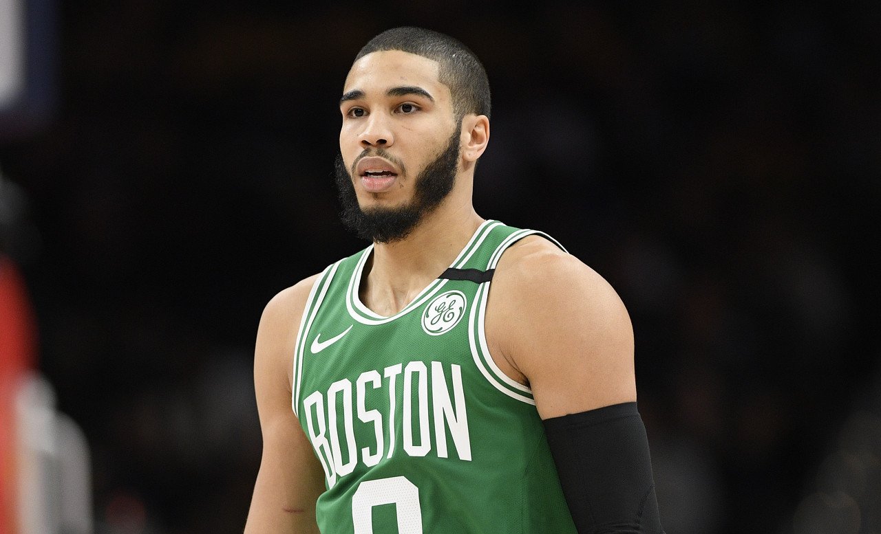 凯尔特人险胜山西队，塔图姆刷新纪录