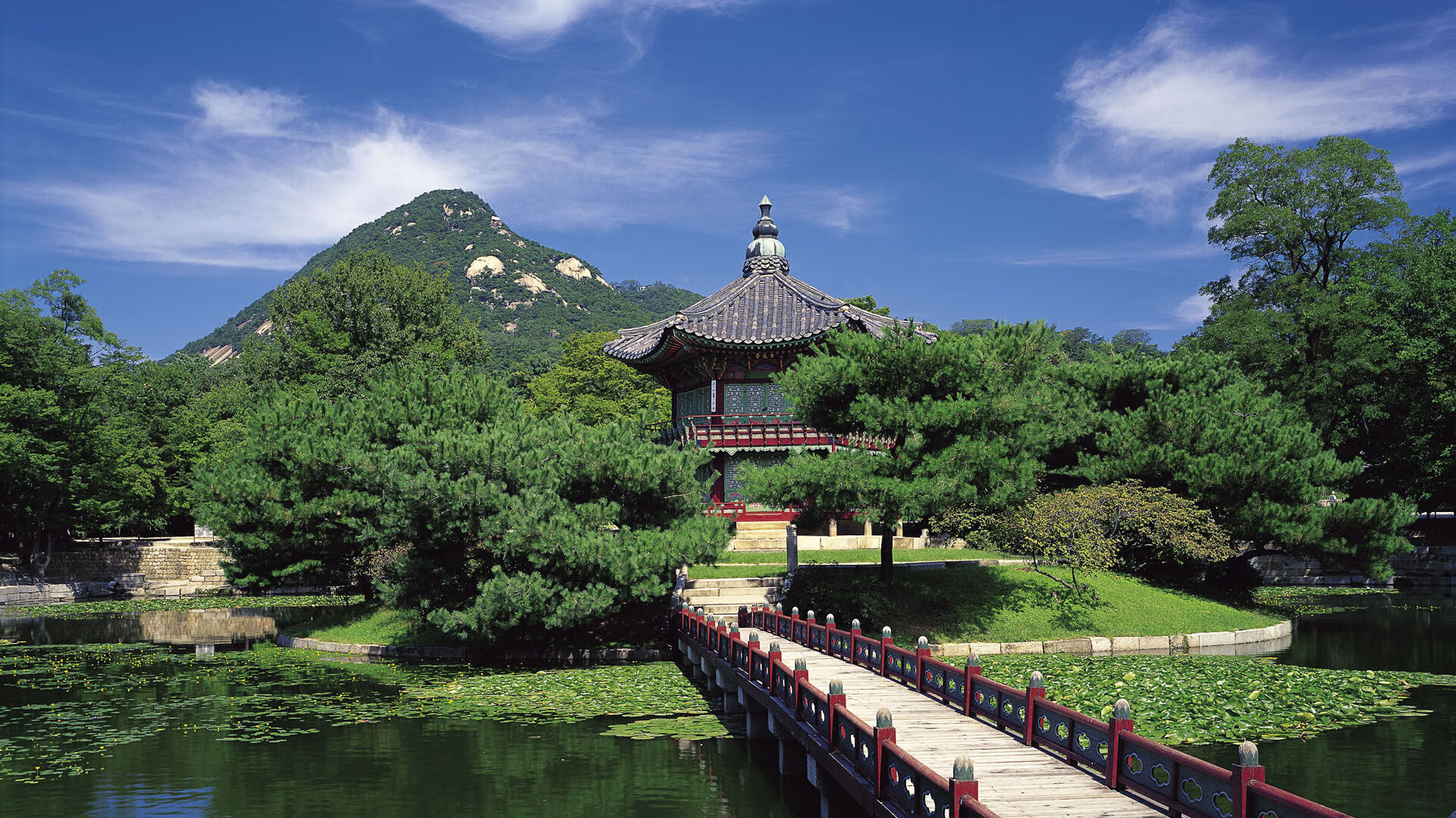 戈贝尔筑起防守铁幕，湖人窒息绞杀中突围山西