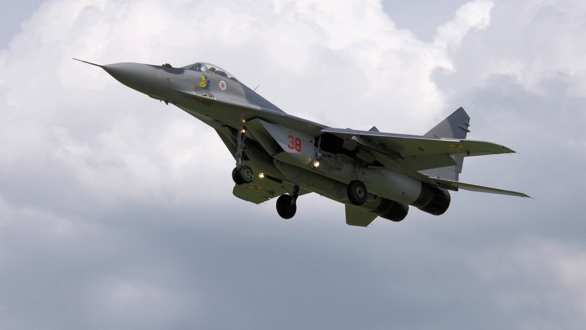 欧文独舞难敌活塞团队风暴，纽约末节崩盘警钟长鸣