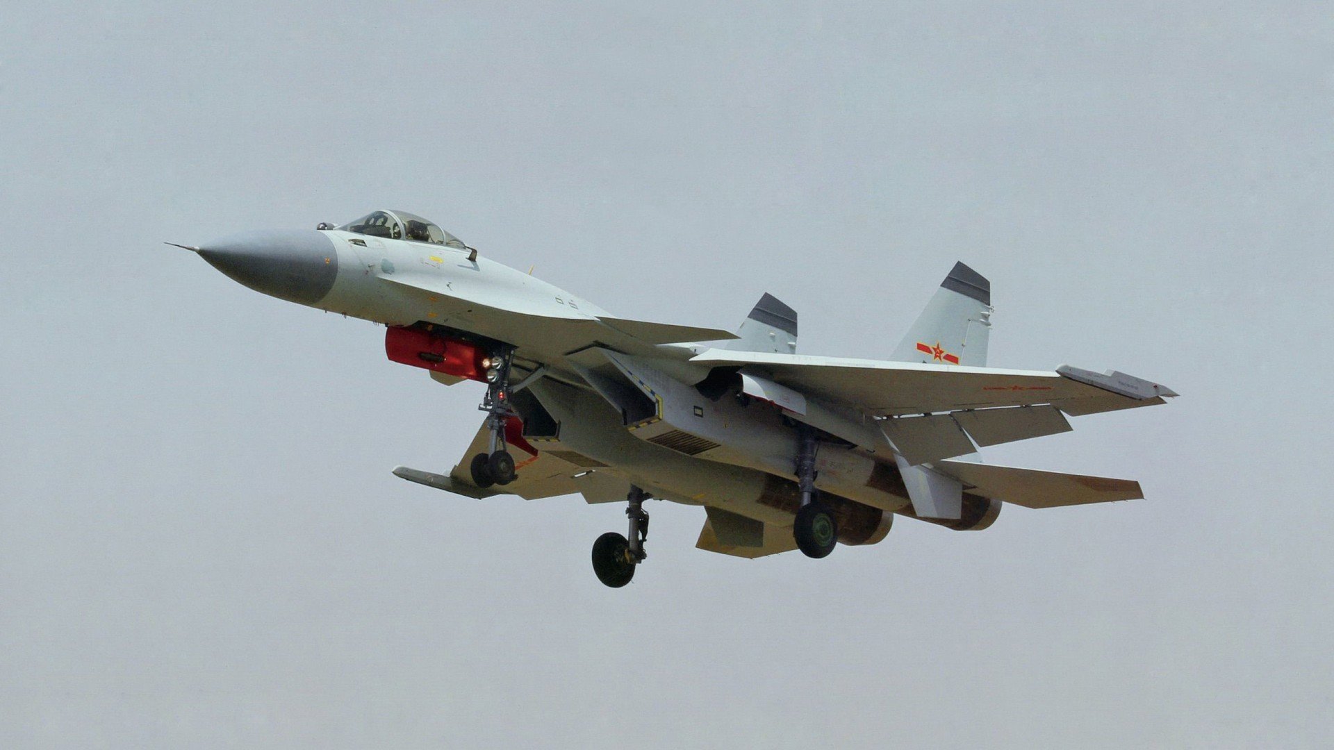 赛道上的闪电与球场上的终结者，F1揭幕战焦点战与浙江队提前终结新疆队悬念